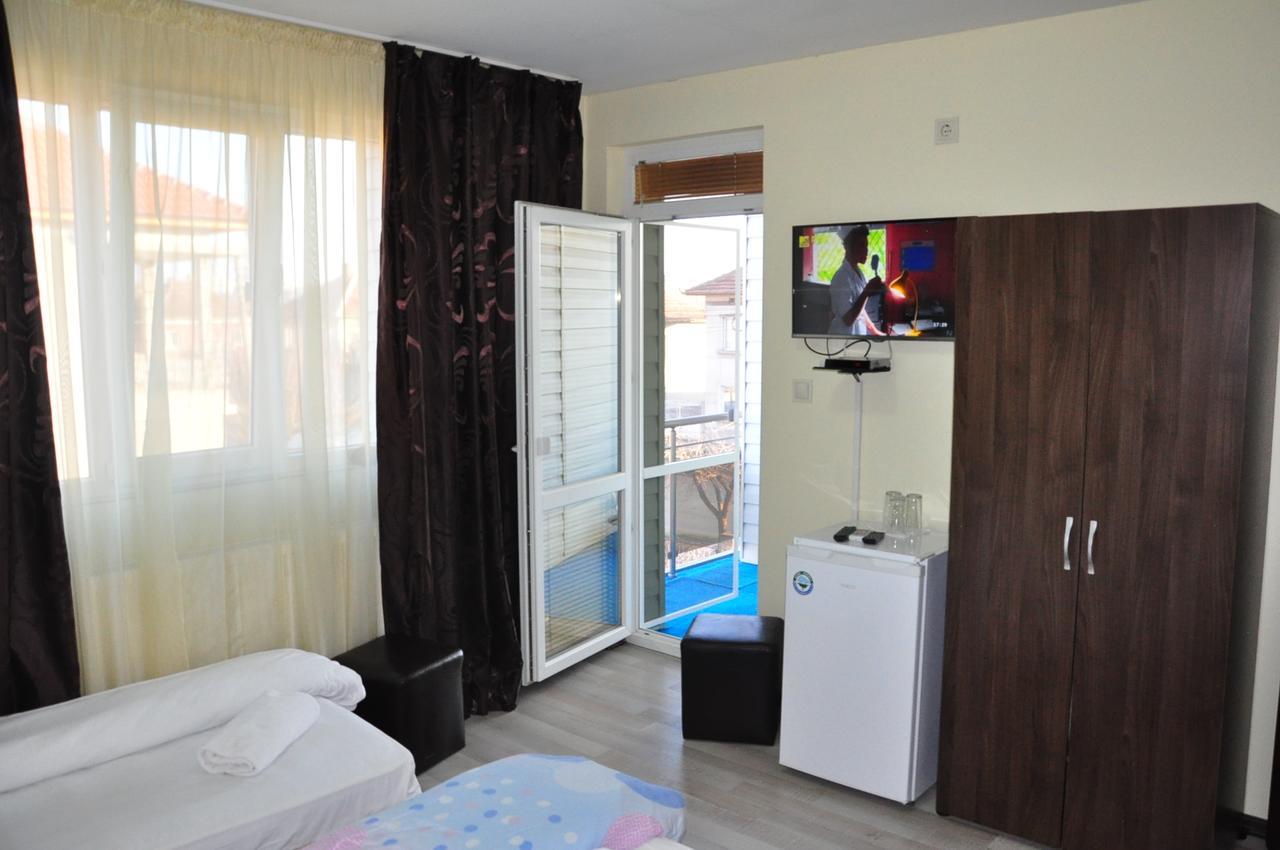 Guest Rooms Simona Opanets Extérieur photo